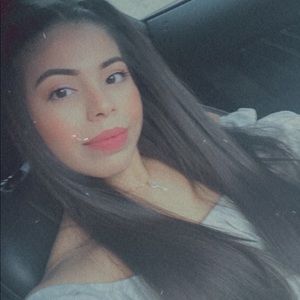 Meet your Posher, Vanessa